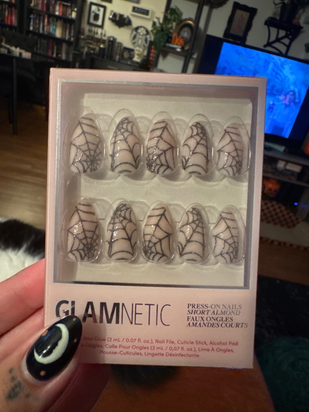 Glamnetic press on nails Spiderwebs